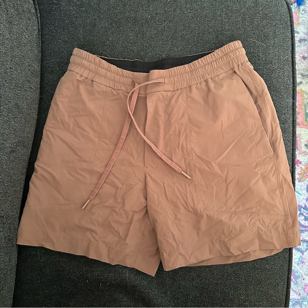 lululemon athletica Men's Athletic Shorts in Brown